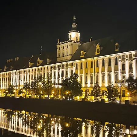 Beige Mood Breslavia