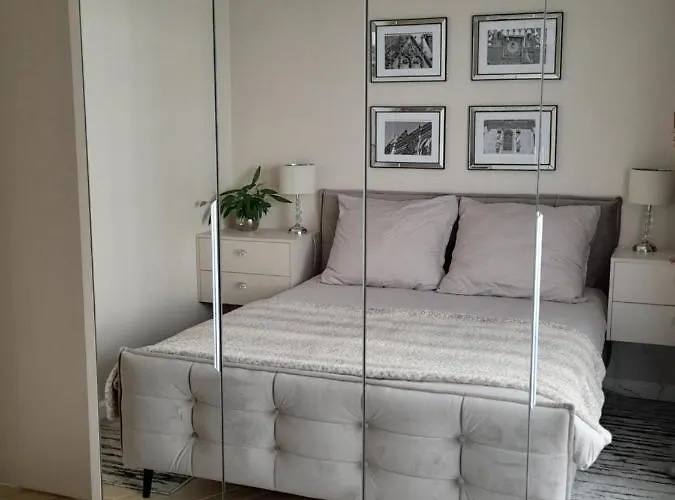 Beige Mood Vratislav