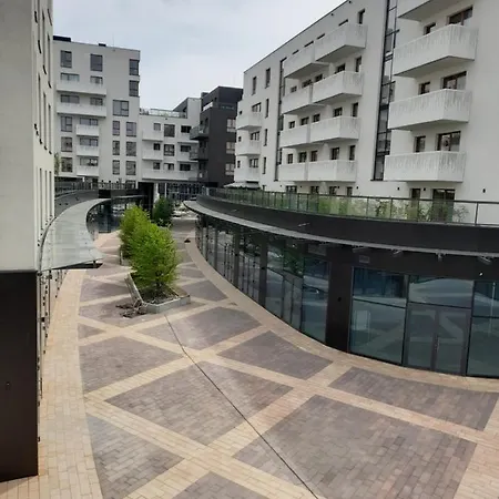 Beige Mood * ורוצלב