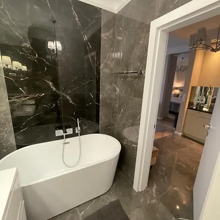 Beige Mood * ורוצלב